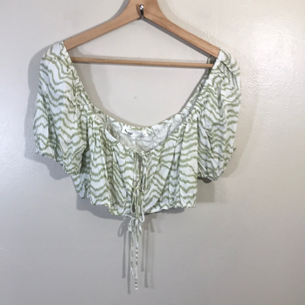 NEW Elodie Tie Front Crop‎ Top